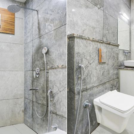 Super Townhouse Model Town Rohtak Formerly Hotel Tathastu Екстер'єр фото